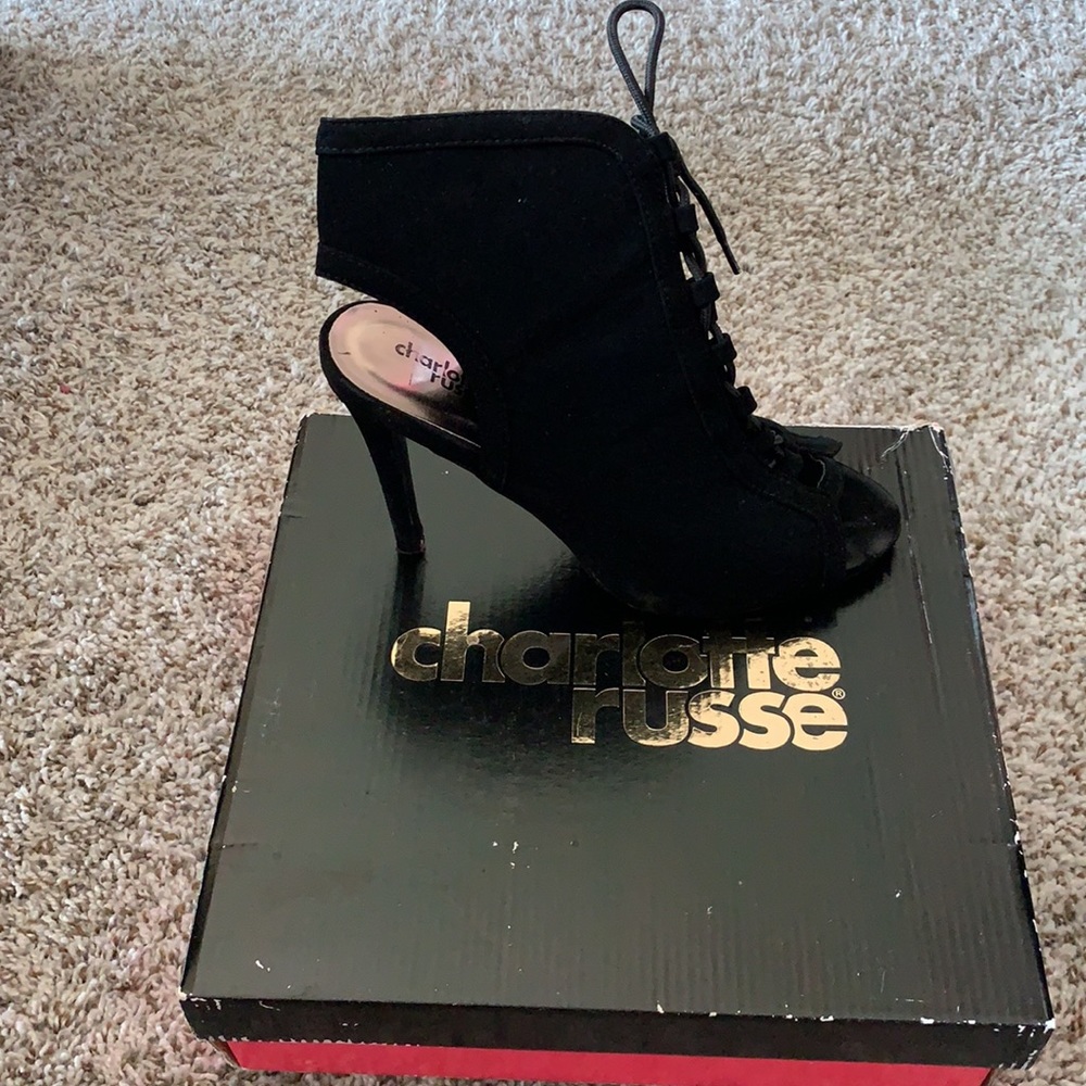 Heels - Picture 8 of 8